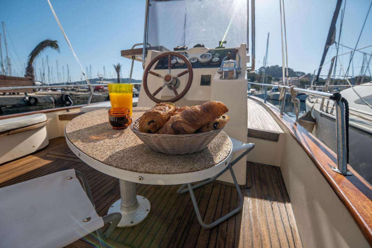Hebergements Bateaux A Quai Porquerolles Exterior photo